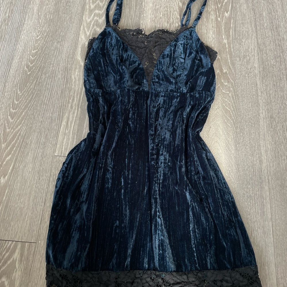 Lulu's Deep Teal Velvet Dress with Black Lace